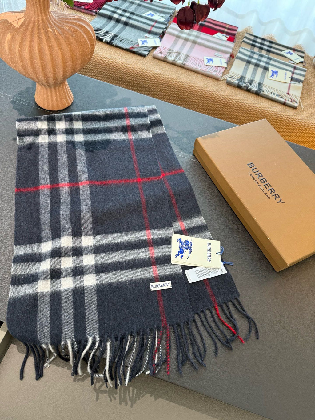 BURBERRY 26S SCARF 180CM IN CASHMERE 299992
