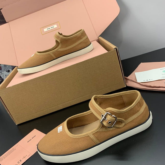 26S MARY JANE FLATS IN CARAMEL BROWN CANVAS LOGO