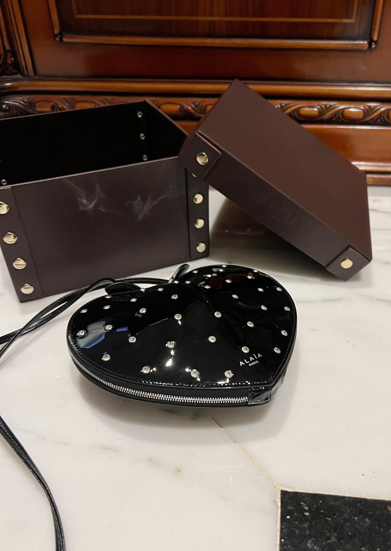 LE COEUR BAG 21 IN BLACK PATENT CALFSKIN ATTACHED STRASS