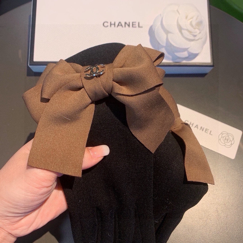 GLOVES IN BLACK WOOL 456327