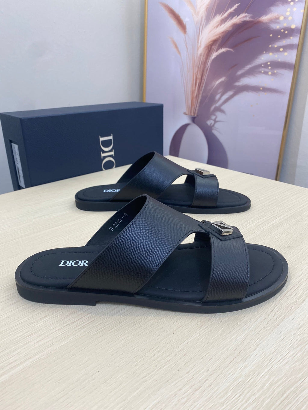 CD ALIDAS CROSS SANDAL BLACK CALFSKIN