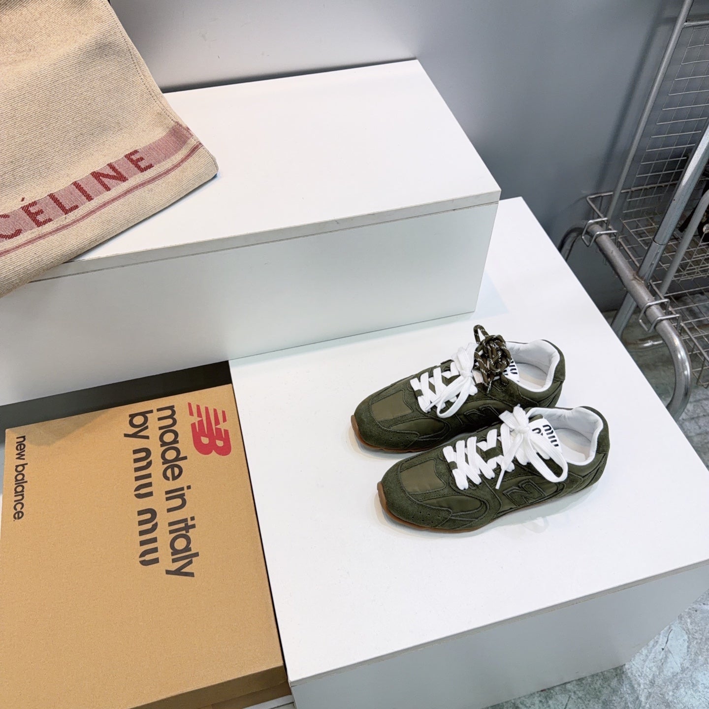 MIUMIU 26S NEW BALANCE SNEAKERS IN OLIVE GREEN SUEDE & FABRIC