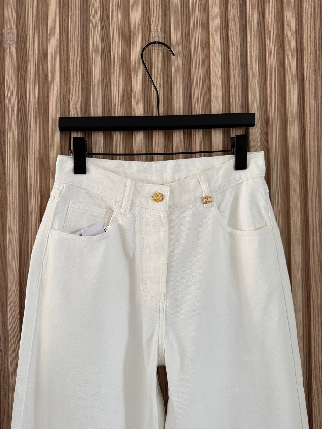 CHANEL 26S STRAIGHT-LEG JEANS 1391