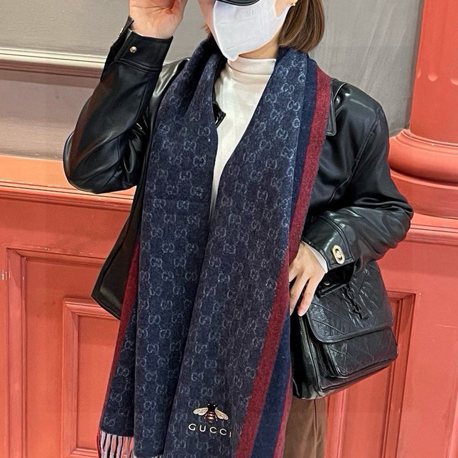 SCARF 180 CM IN NAVY BLUE CASHMERE WITH BEE PATTERN 396476