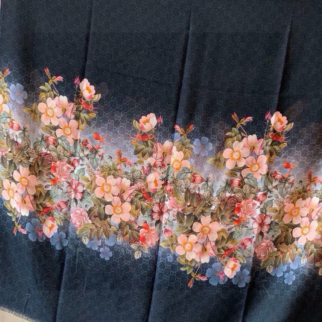 SCARF 200 CM IN BLACK CASHMERE WITH COLORFUL FLOWER 405252