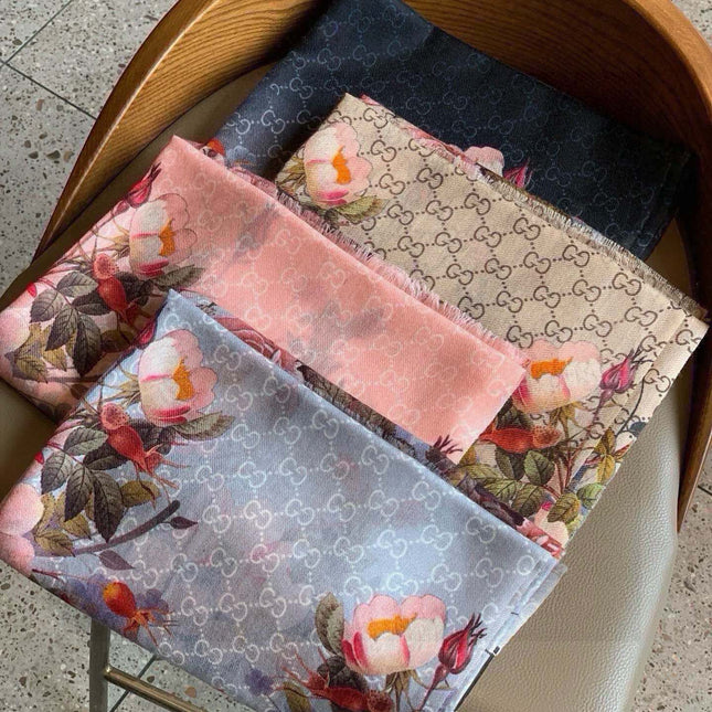 SCARF 200 CM IN DOVE GRAY CASHMERE WITH COLORFUL FLOWER 405255