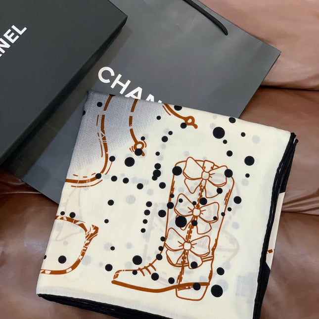 CHANEL 25S SCARF 135 IN CASHMERE 883636