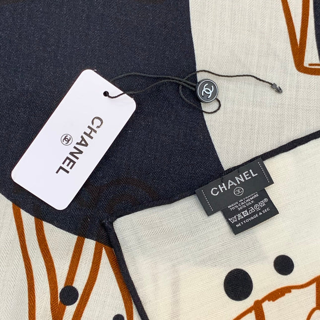 CHANEL 25S SCARF 135 IN CASHMERE 883636