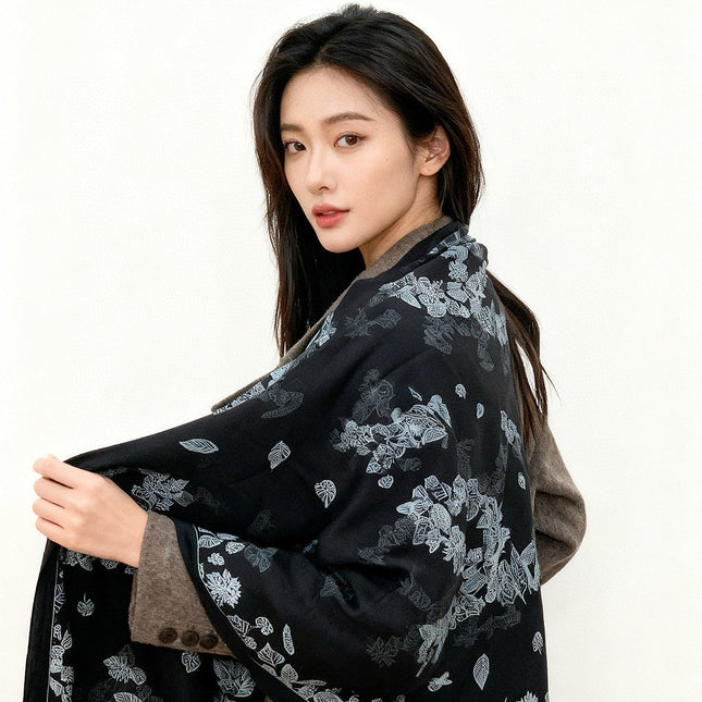 CHANEL 25S SCARF 135 IN CASHMERE 883660