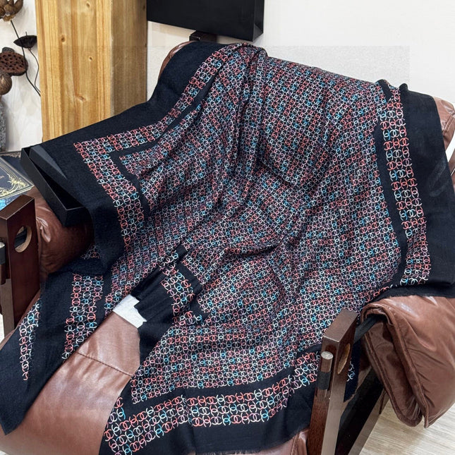 CHANEL 25S SCARF 200 IN CASHMERE 931462