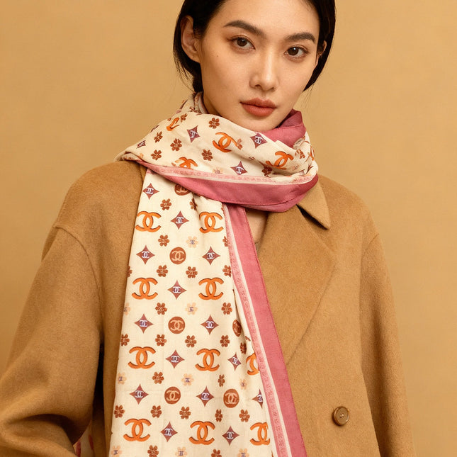 CHANEL 25S SCARF 140 IN CASHMERE 931507