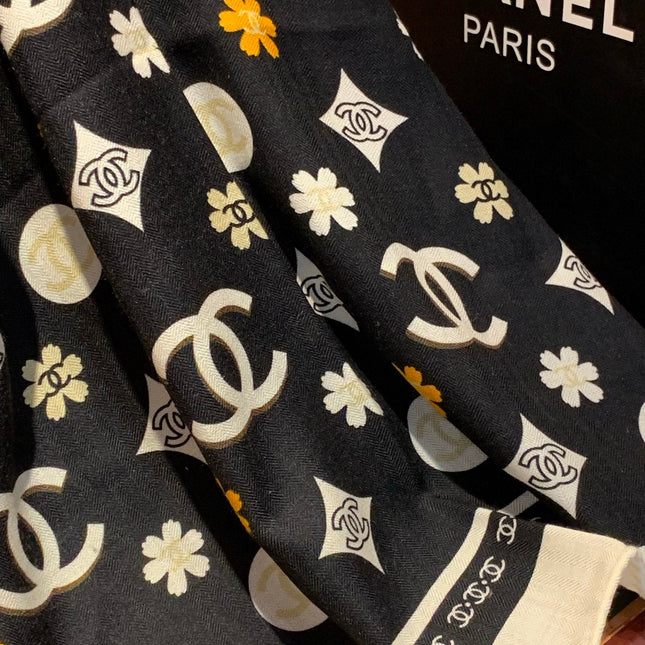 CHANEL 25S SCARF 140 IN CASHMERE 931509