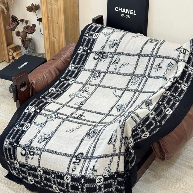 CHANEL 25S SCARF 200 IN CASHMERE 931948