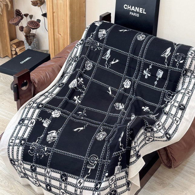 CHANEL 25S SCARF 200 IN CASHMERE 931949