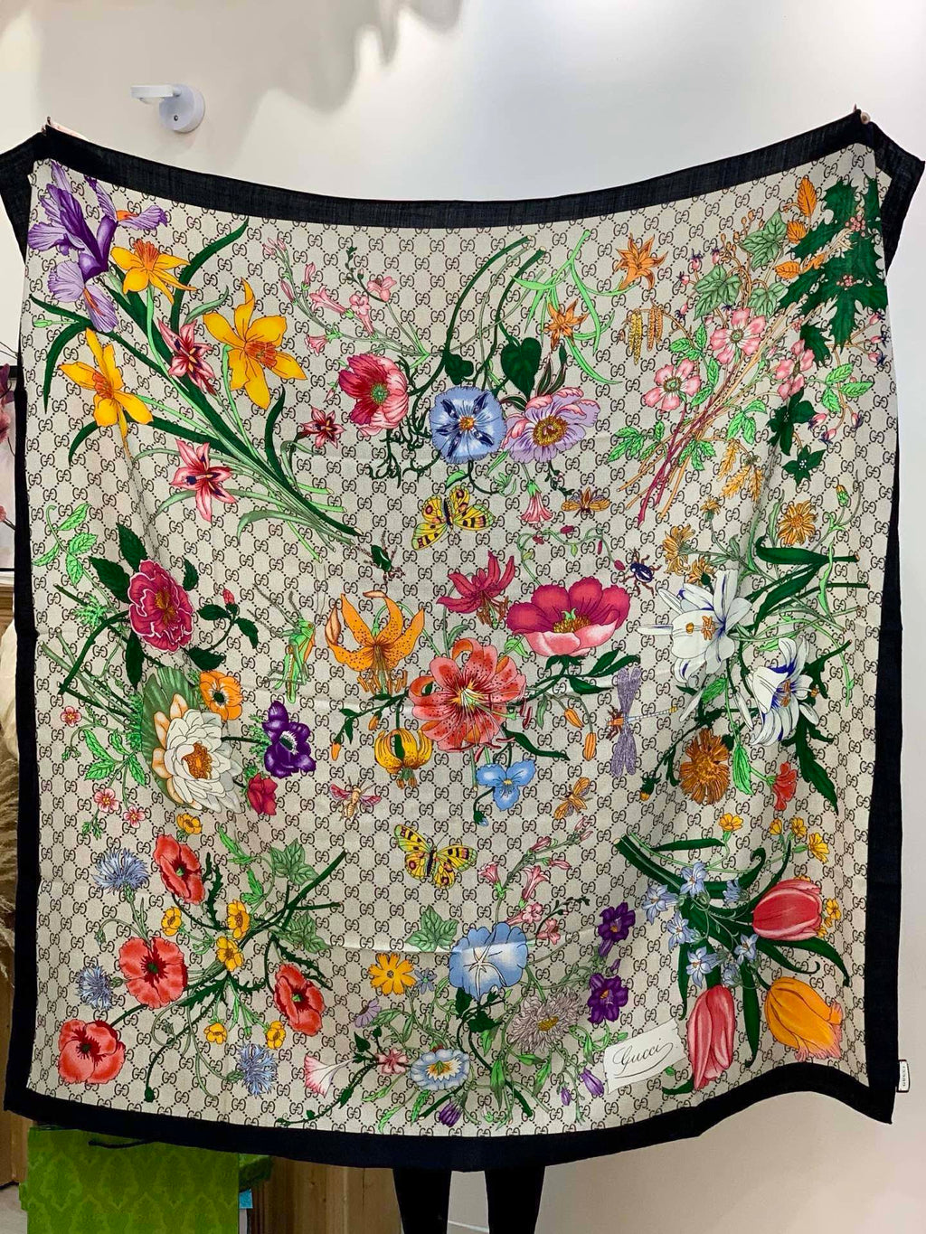GUCCI 26S SCARF 140 IN CASHMERE AND SILK 250154