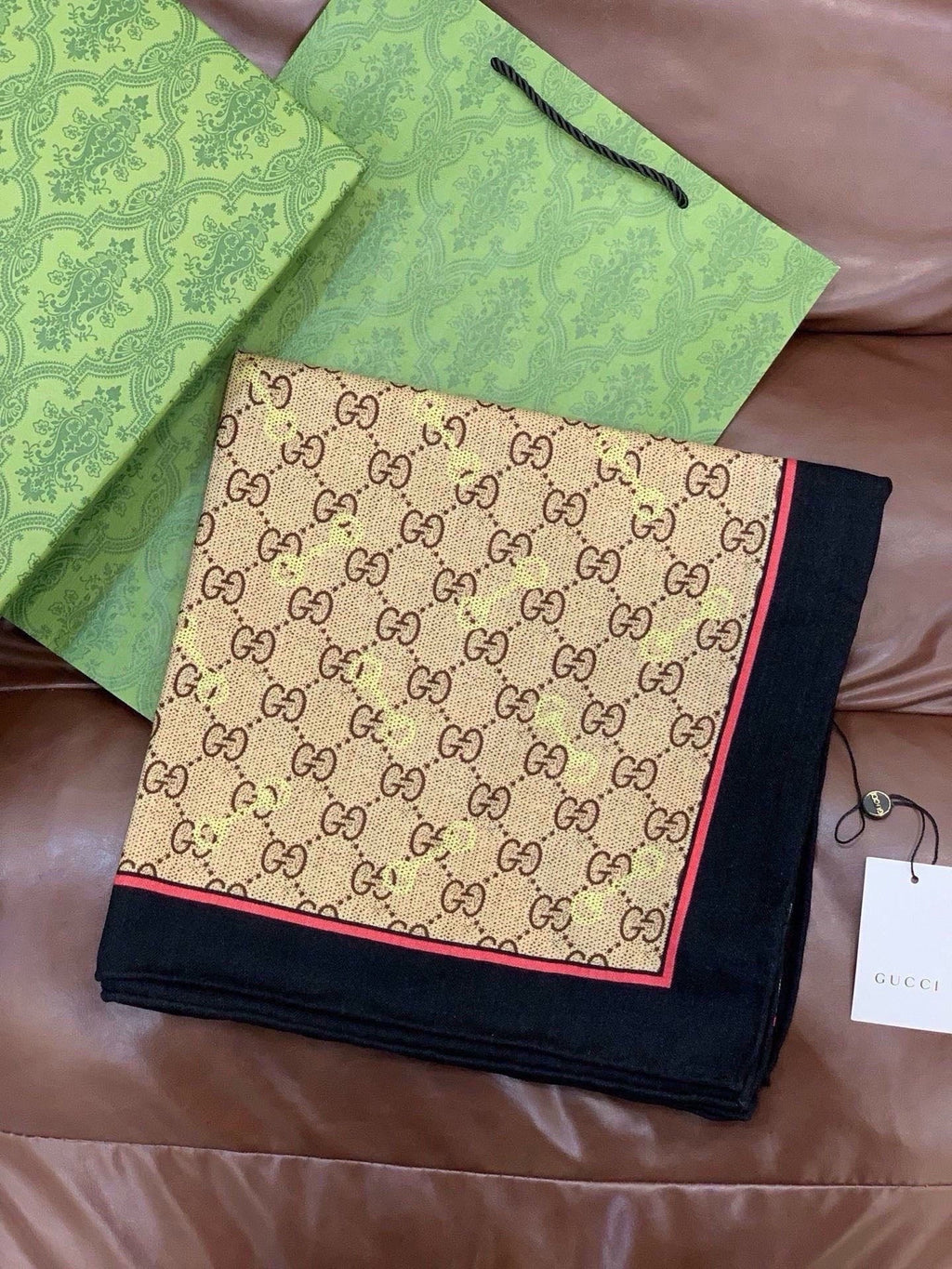 GUCCI 26S SCARF 135 IN CASHMERE AND SILK 315169