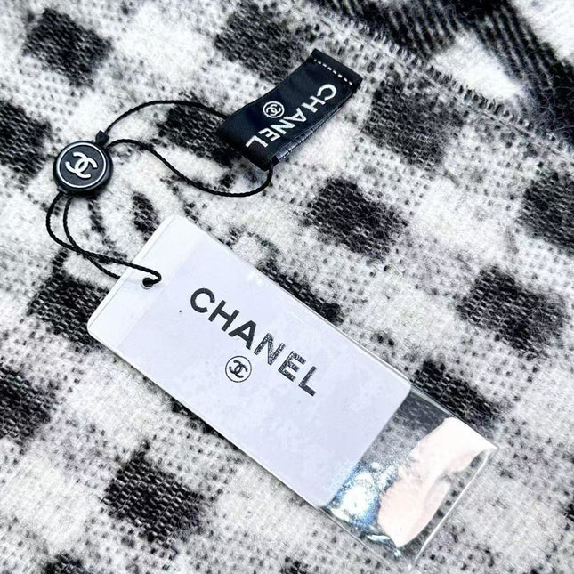CHANEL 25S SCARF 190 IN CASHMERE 880365