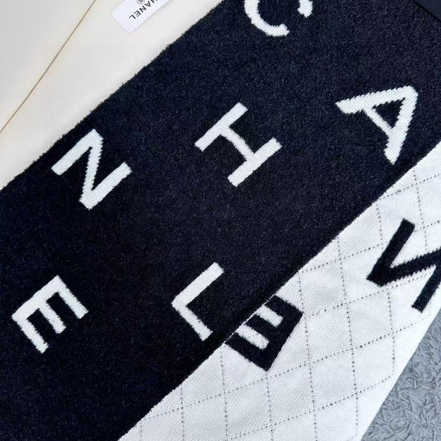 CHANEL 25S SCARF 180 IN CASHMERE 881631
