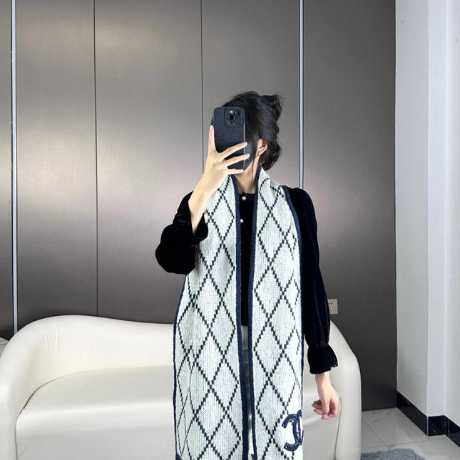CHANEL 25S SCARF 180 IN WOOL 989767