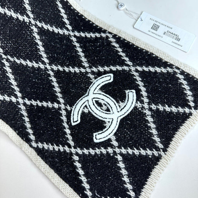 CHANEL 25S SCARF 180 IN WOOL 989768