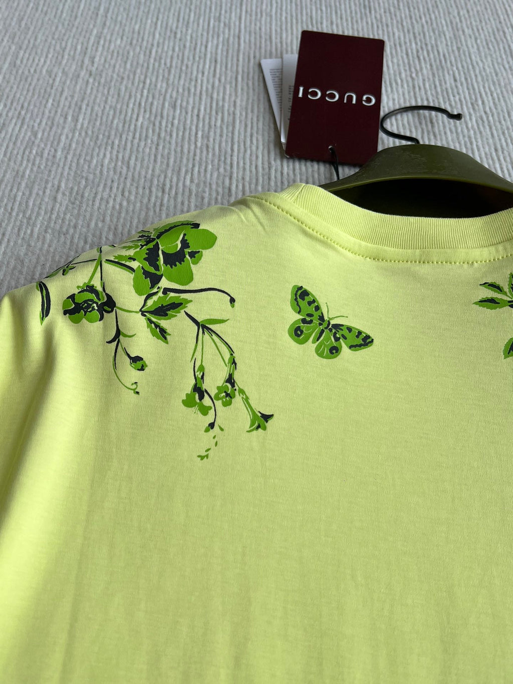 GUCCI SHORT SLEEVE LOGO PRINTED T-SHIRT 275722