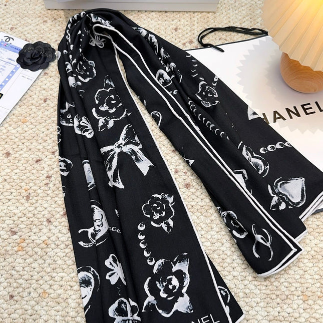 CHANEL 25S SCARF 140 CM IN CASHMERE SILK 943924