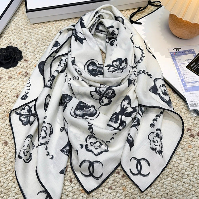 CHANEL 25S SCARF 140 CM IN CASHMERE SILK 943923