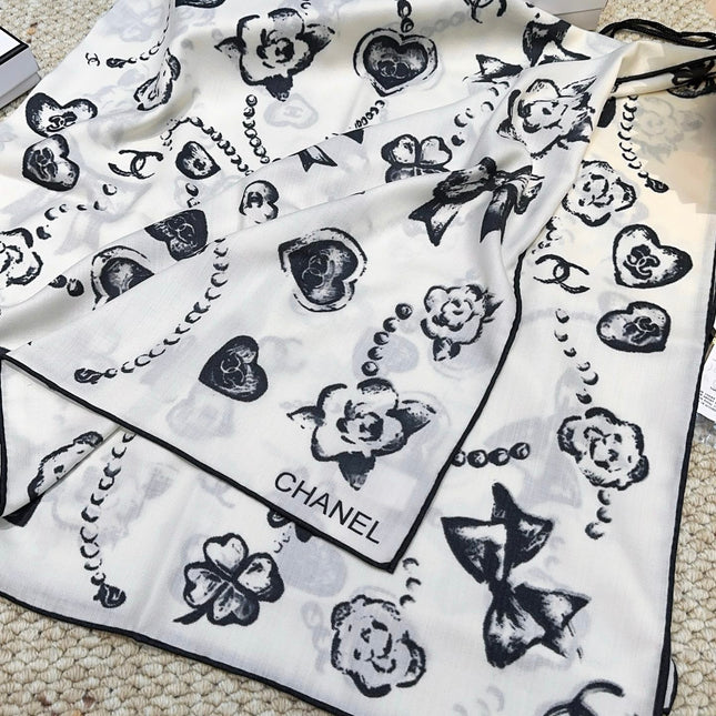 CHANEL 25S SCARF 140 CM IN CASHMERE SILK 943923
