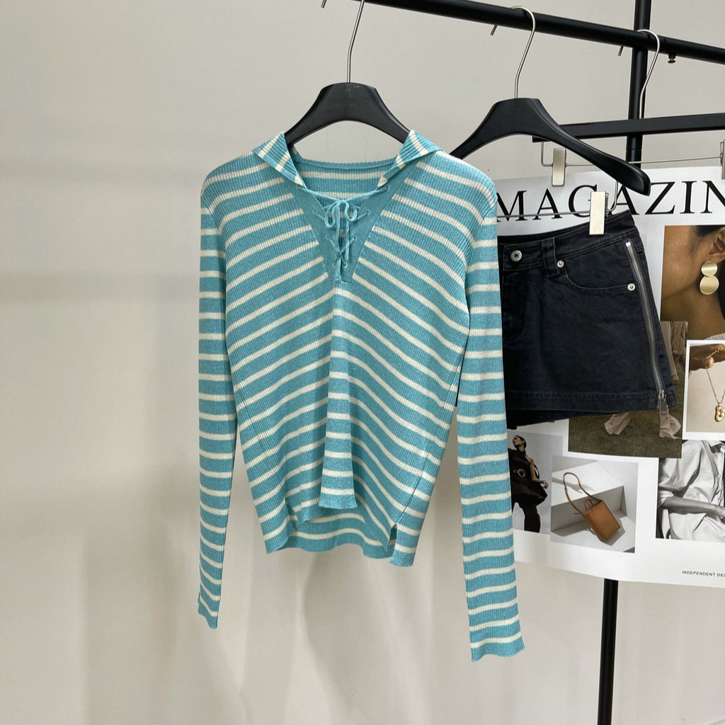 DIOR LONG-SLEEVE SWEATER WITH NAVY STRIPED COLLAR 275933