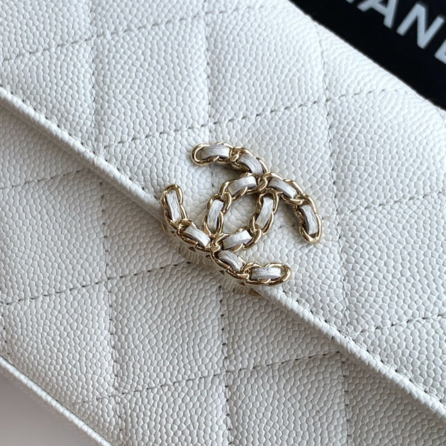 CHANEL 25S KELLY BAG 18 IN WHITE CAVIAR LEATHER WITH GOLD HARDWARE