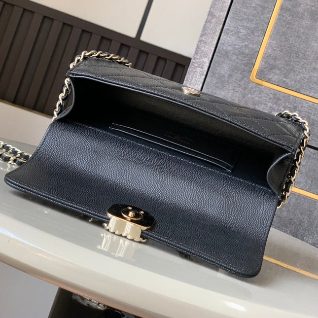 CHANEL 25S KELLY BAG 18 IN BLACK CAVIAR LEATHER WITH GOLD HARDWARE