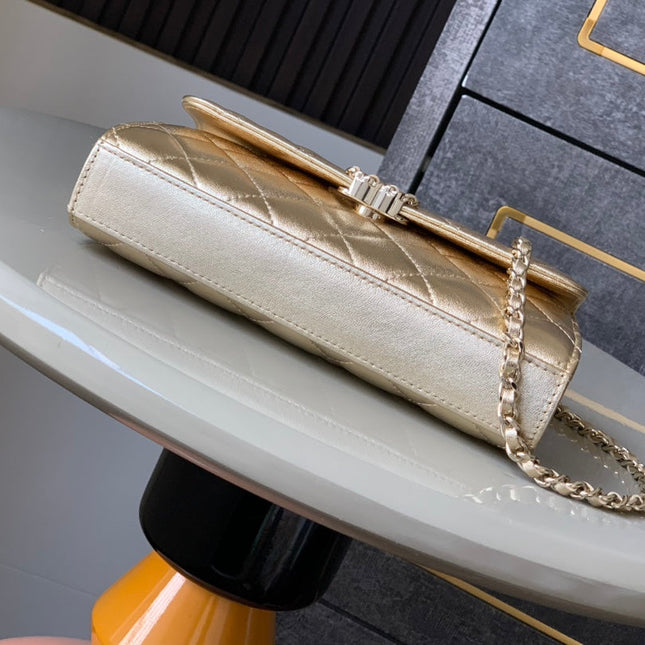 CHANEL 25S KELLY BAG 18 IN GOLD METALLIC LAMBSKIN WITH GOLD HARDWARE