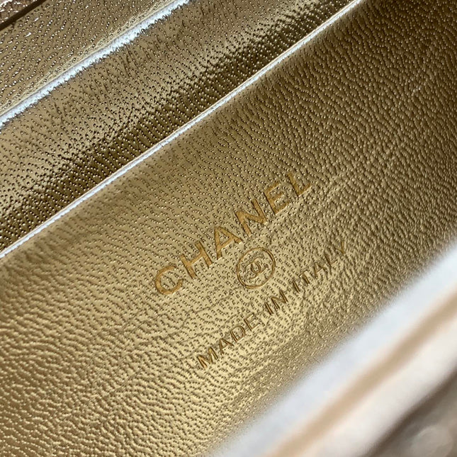 CHANEL 25S KELLY BAG 18 IN GOLD METALLIC LAMBSKIN WITH GOLD HARDWARE