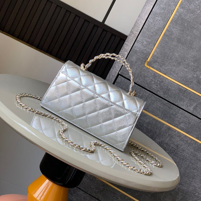 CHANEL 25S KELLY BAG 18 IN SILVER METALLIC LAMBSKIN WITH GOLD HARDWARE STYLE 1