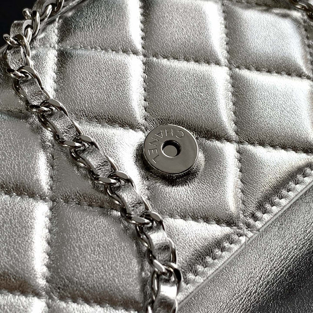 CHANEL 25S KELLY BAG 18 IN SILVER METALLIC LAMBSKIN WITH SILVER HARDWARE STYLE 3