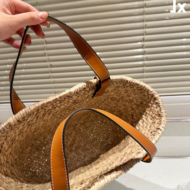 LOE MEDIUM 28 BASKET BAG IN NATURAL RAFFIA
