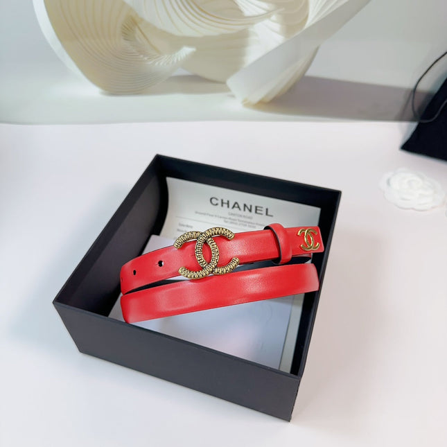 CC BELT 20 MM IN CHERRY RED CALFSKIN WITH GOLD BUCKLE AND LOGO