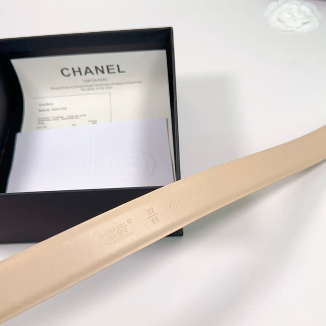 CC BELT 30 MM IN BISQUE BEIGE SMOOTH CALFSKIN WITH SILVER HARDWARE ATTACH PEARL