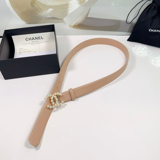 CC BELT 30 MM IN FRENCH BEIGE SMOOTH CALFSKIN WITH GOLD HARDWARE ATTACH PEARL