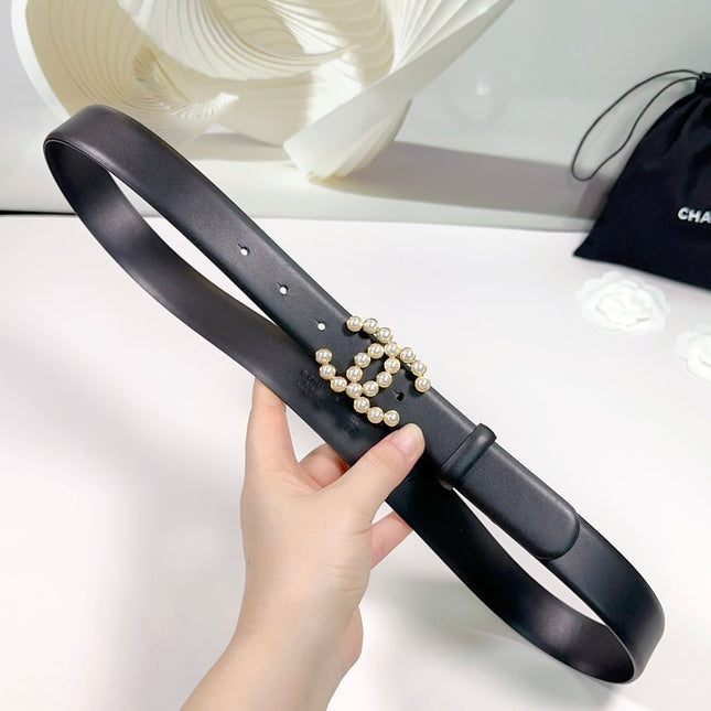 CC BELT 30 MM IN BLACK SMOOTH CALFSKIN WITH GOLD HARDWARE ATTACH PEARL