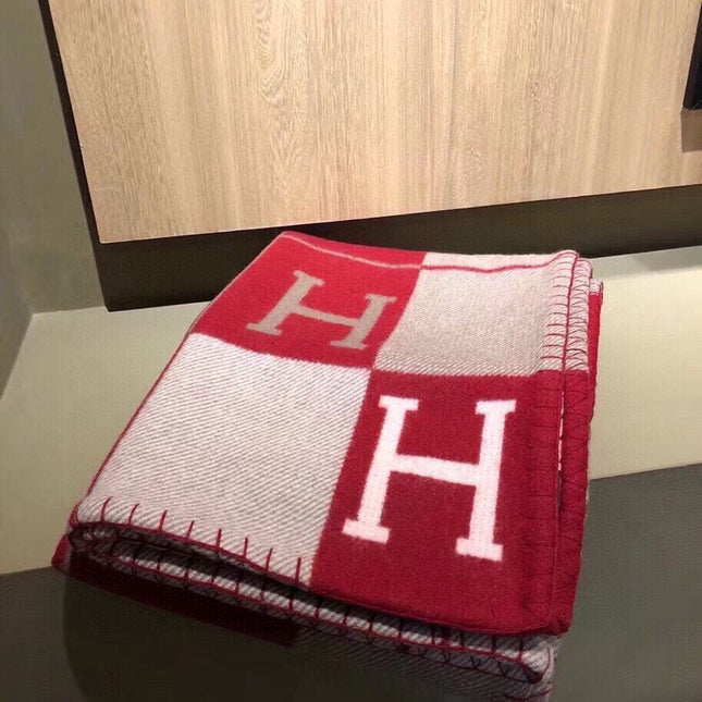 AVALON III THROW BLANKET 175 CM IN CHERRY RED WOOL AND CASHMERE 351743