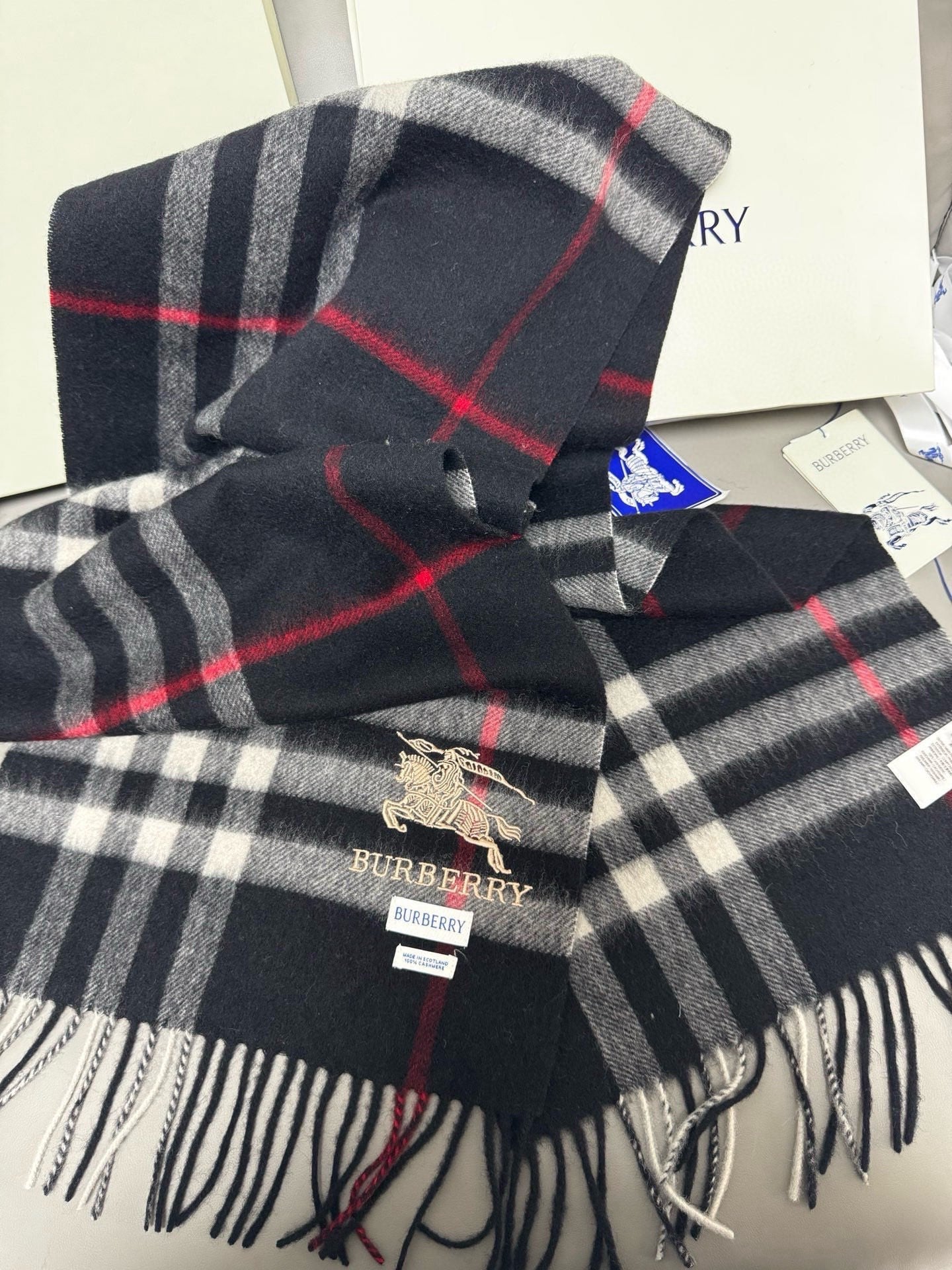 BURBERRY 26S SCARF 180CM IN CASHMERE 171838