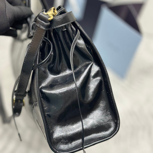 PRADA 25S BONNIE LARGE HANDBAG 38 IN BLACK GLOSSY CALFSKIN GOLD HARDWARE