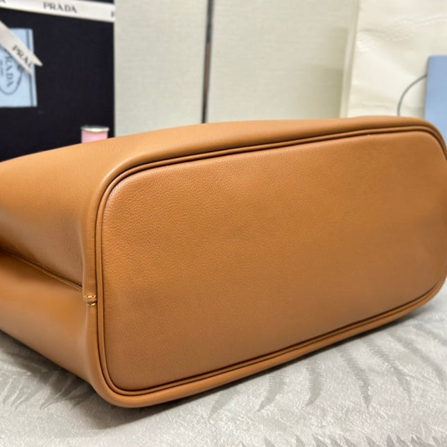 PRADA 25S BUCKLE MEDIUM HANDBAG 35 IN DARK CARAMEL CALFSKIN GOLD HARDWARE