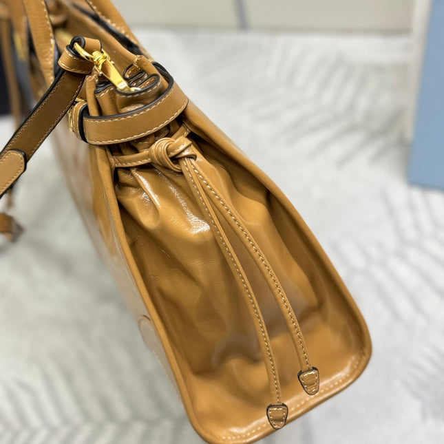 PRADA 25S BONNIE LARGE HANDBAG 38 IN GOLDEN BROWN CALFSKIN GOLD HARDWARE