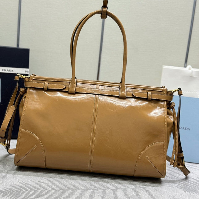 PRADA 25S BONNIE LARGE HANDBAG 38 IN GOLDEN BROWN CALFSKIN GOLD HARDWARE