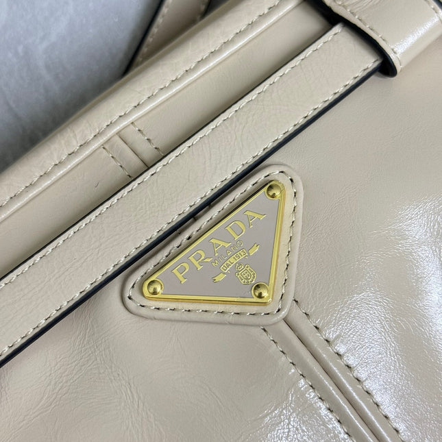 PRADA 25S BONNIE LARGE HANDBAG 38 IN BEIGE CALFSKIN GOLD HARDWARE