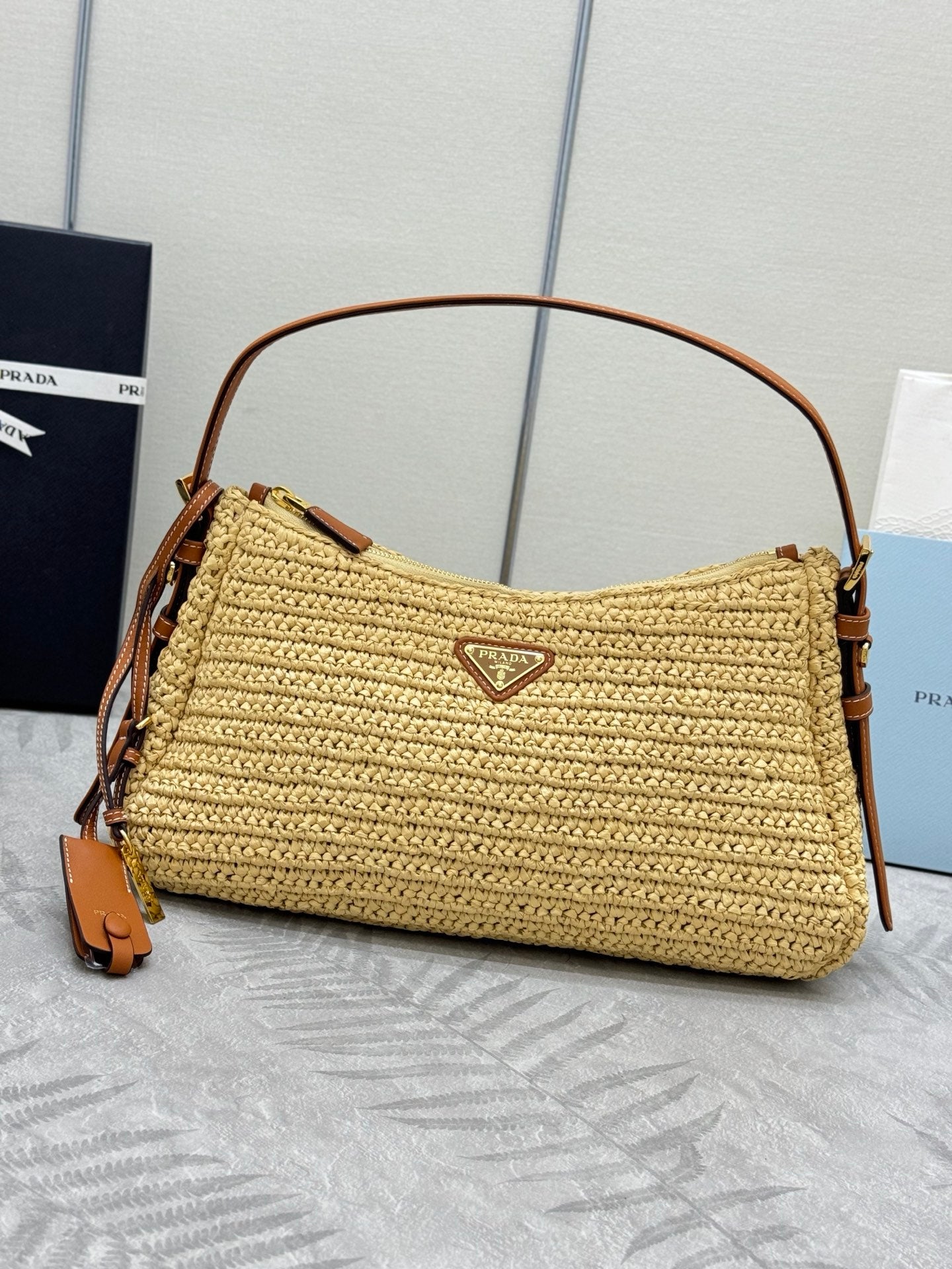 PRADA 26S SHOULDER BAG 34 IN NATURAL RAFFIA