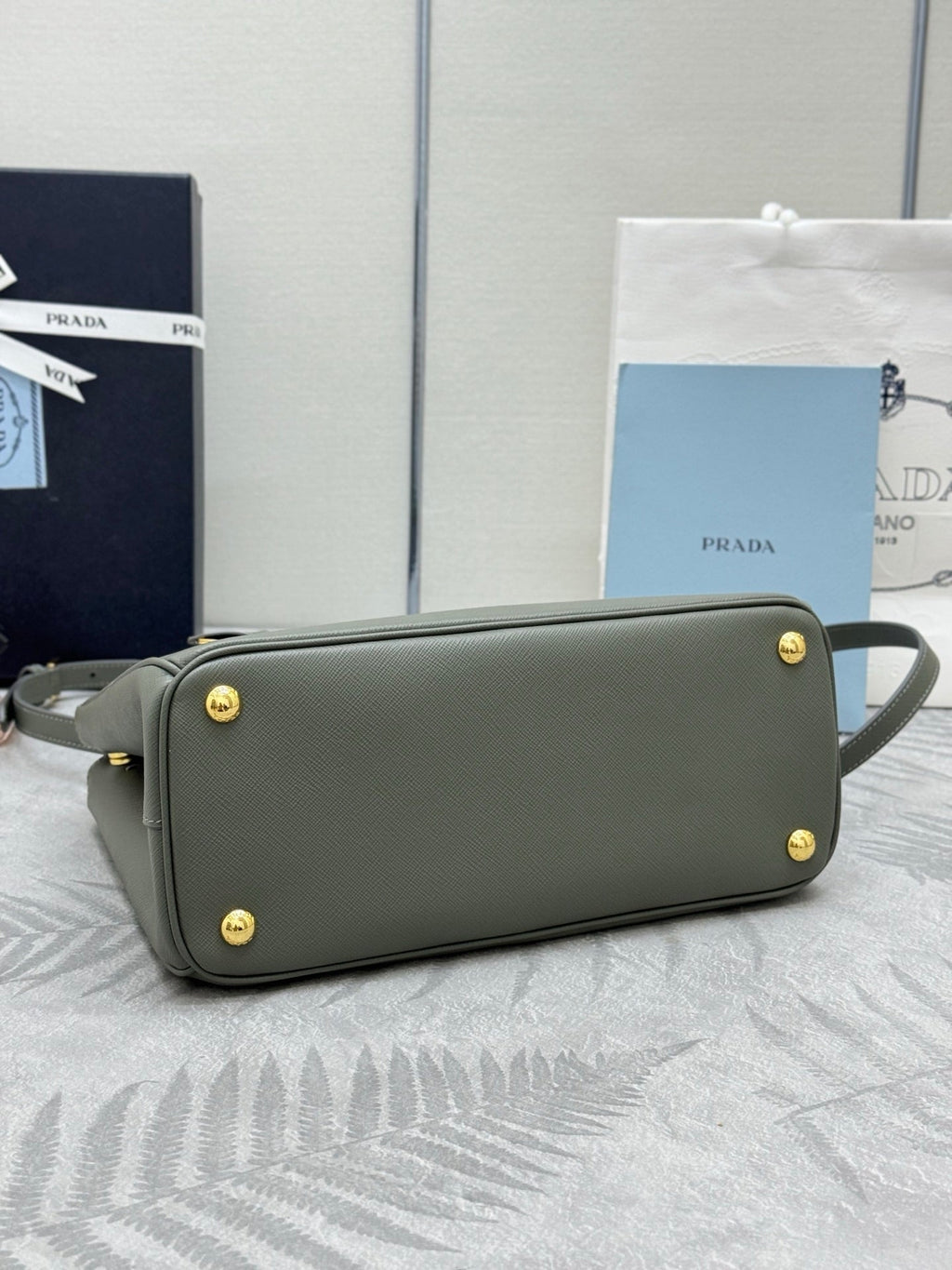 PRADA 26S GALLERIA 28 BAG IN SAGE GREEN SAFFIANO