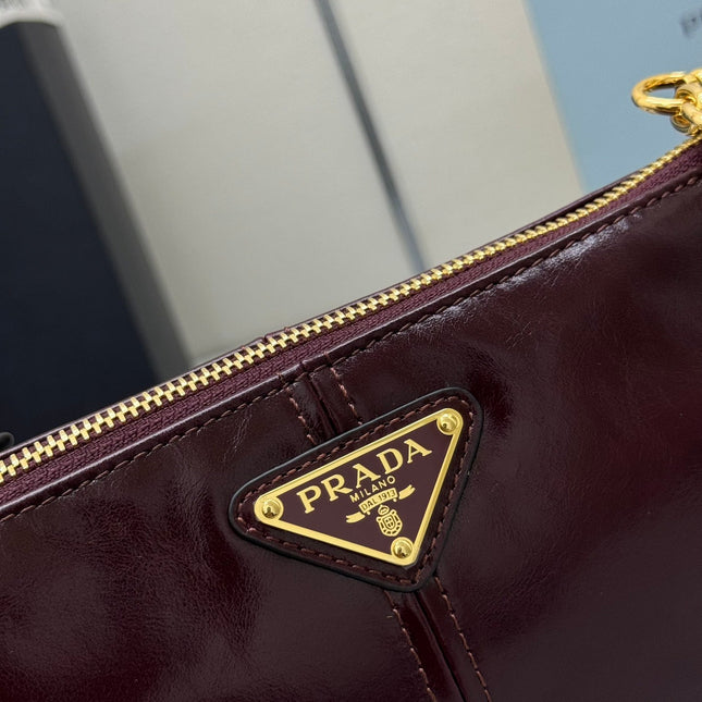 PRADA 25S RE-EDITION 2002 MEDIUM SHOULDER BAG 26 IN BURGUNDY CALFSKIN GOLD HARDWARE
